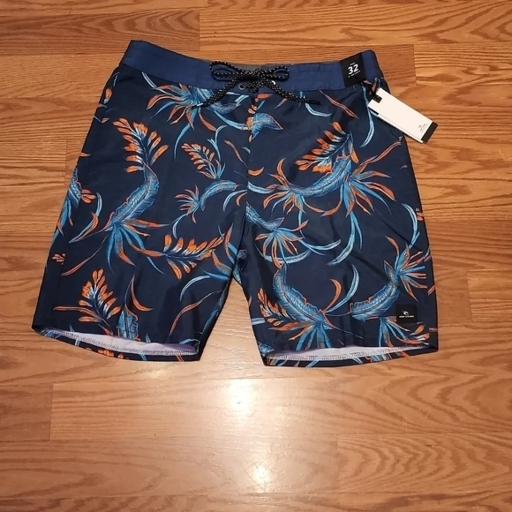 NWT rip curl broad shorts 34‎